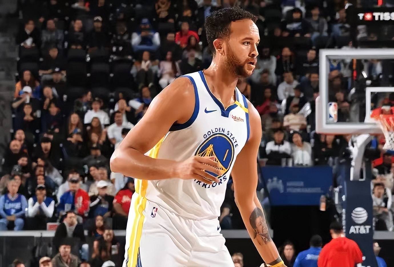 半岛体育APP-勇士赛后接受采访：凯尔特人是我最难对付的对手