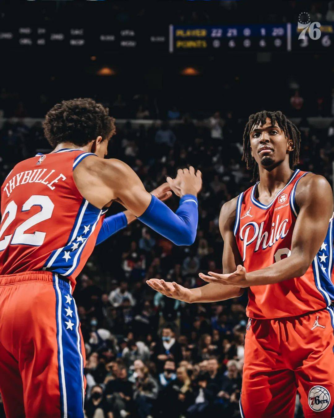 半岛体育官方网站-关于76人队防守崩盘，惨遭对手狂轰猛炸，这些两个部分一次.的信息